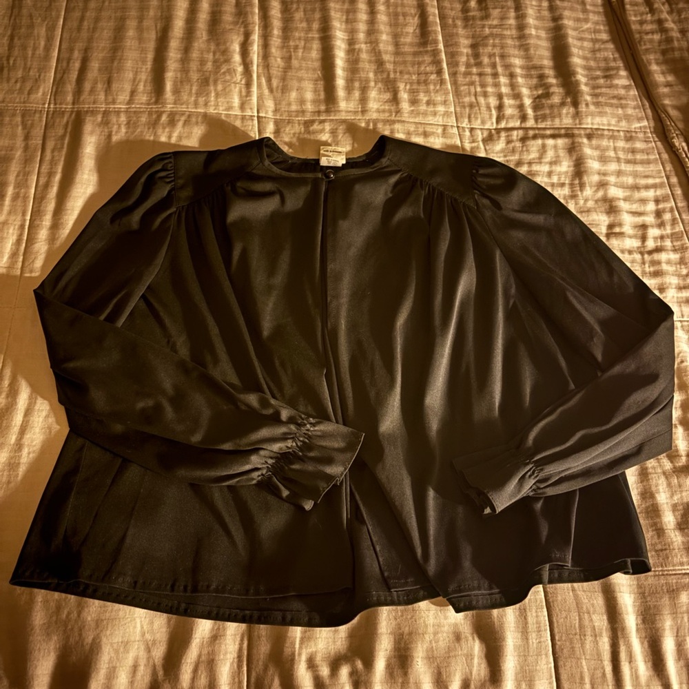Black Long Sleeve One Button Top